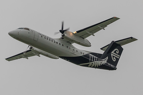 Air Nelson DHC Dash-8-300 ZK-NEU at Auckland International Airport (NZAA/AKL)