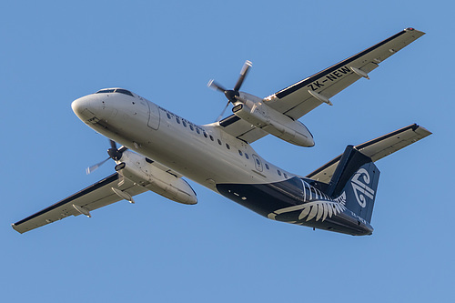 Air Nelson DHC Dash-8-300 ZK-NEW at Auckland International Airport (NZAA/AKL)