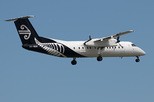 Air Nelson DHC Dash-8-300 ZK-NEW at Auckland International Airport (NZAA/AKL)