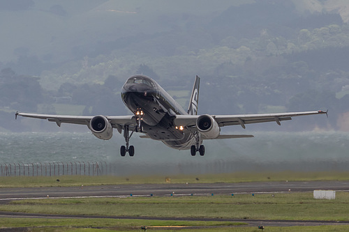 Air New Zealand Airbus A320-200 ZK-OAB at Auckland International Airport (NZAA/AKL) Air New Zealand Airbus A320-200 ZK-OAB at Auckland International Airport (NZAA/AKL)