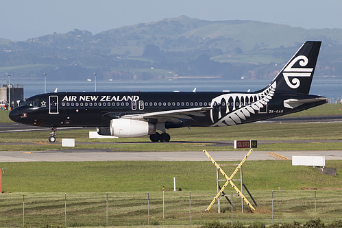 Air New Zealand Airbus A320-200 ZK-OAB at Auckland International Airport (NZAA/AKL) Air New Zealand Airbus A320-200 ZK-OAB at Auckland International Airport (NZAA/AKL)