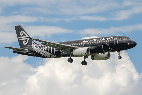 Air New Zealand Airbus A320-200 ZK-OAB at Auckland International Airport (NZAA/AKL)