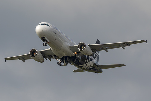 Air New Zealand Airbus A320-200 ZK-OJN at Auckland International Airport (NZAA/AKL)
