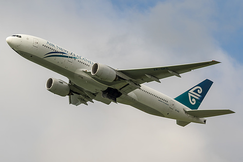 Air New Zealand Boeing 777-200ER ZK-OKG at Auckland International Airport (NZAA/AKL)