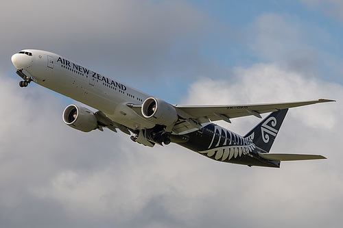 Air New Zealand Boeing 777-300ER ZK-OKO at Auckland International Airport (NZAA/AKL) Air New Zealand Boeing 777-300ER ZK-OKO at Auckland International Airport (NZAA/AKL)