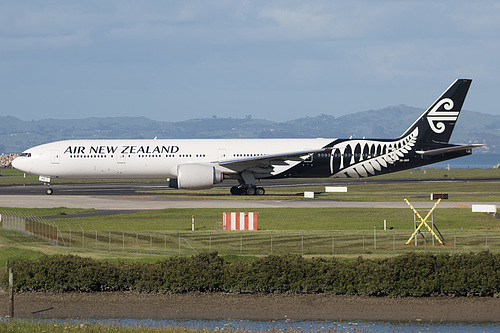 Air New Zealand Boeing 777-300ER ZK-OKR at Auckland International Airport (NZAA/AKL) Air New Zealand Boeing 777-300ER ZK-OKR at Auckland International Airport (NZAA/AKL)