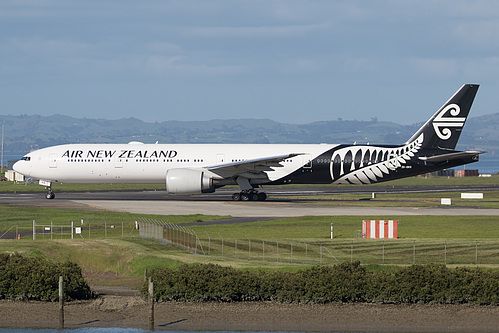 Air New Zealand Boeing 777-300ER ZK-OKS at Auckland International Airport (NZAA/AKL) Air New Zealand Boeing 777-300ER ZK-OKS at Auckland International Airport (NZAA/AKL)