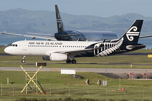 Air New Zealand Airbus A320-200 ZK-OXA at Auckland International Airport (NZAA/AKL) Air New Zealand Airbus A320-200 ZK-OXA at Auckland International Airport (NZAA/AKL)