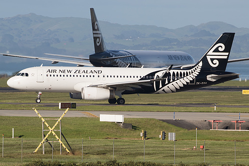 Air New Zealand Airbus A320-200 ZK-OXA at Auckland International Airport (NZAA/AKL)