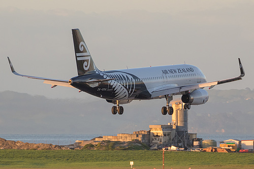Air New Zealand Airbus A320-200 ZK-OXA at Auckland International Airport (NZAA/AKL) Air New Zealand Airbus A320-200 ZK-OXA at Auckland International Airport (NZAA/AKL)