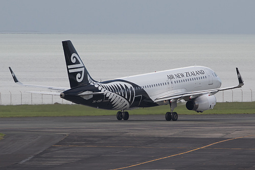 Air New Zealand Airbus A320-200 ZK-OXF at Auckland International Airport (NZAA/AKL)