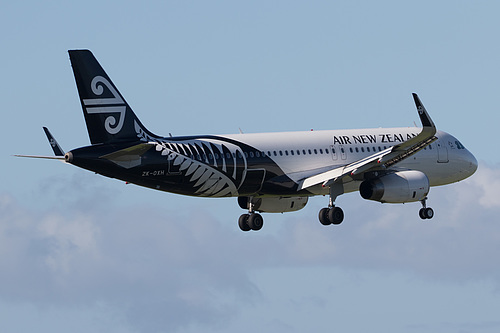 Air New Zealand Airbus A320-200 ZK-OXH at Auckland International Airport (NZAA/AKL)