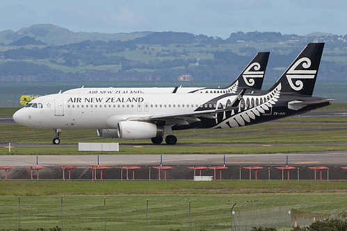 Air New Zealand Airbus A320-200 ZK-OXI at Auckland International Airport (NZAA/AKL) Air New Zealand Airbus A320-200 ZK-OXI at Auckland International Airport (NZAA/AKL)