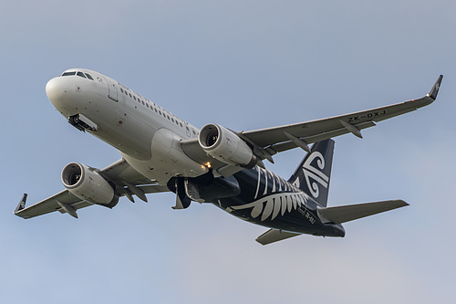 Air New Zealand Airbus A320-200 ZK-OXJ at Auckland International Airport (NZAA/AKL)