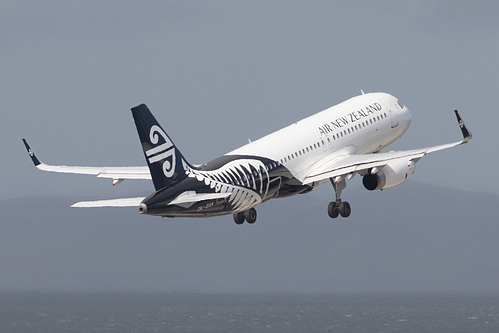 Air New Zealand Airbus A320-200 ZK-OXK at Auckland International Airport (NZAA/AKL)