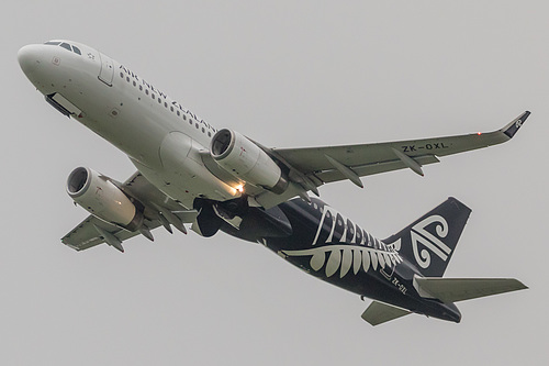 Air New Zealand Airbus A320-200 ZK-OXL at Auckland International Airport (NZAA/AKL)