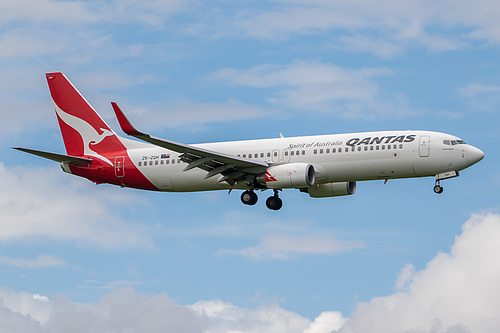 Qantas Boeing 737-800 ZK-ZQH at Auckland International Airport (NZAA/AKL)