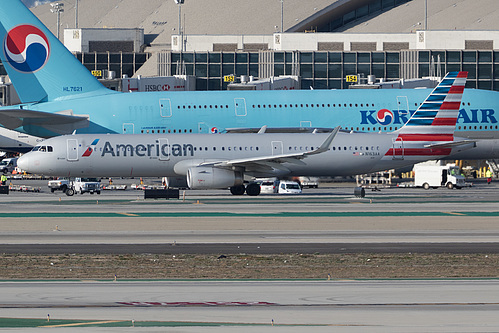 American Airlines Airbus A321-200 N163AA at Los Angeles International Airport (KLAX/LAX)