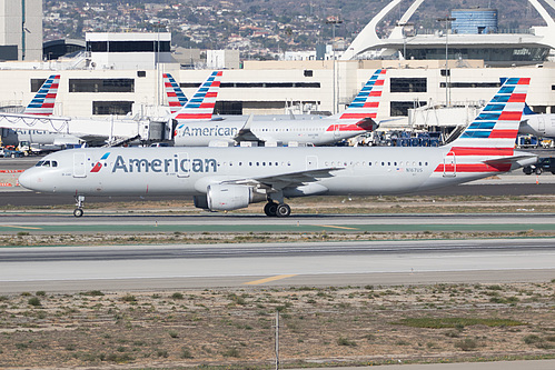 American Airlines Airbus A321-200 N167US at Los Angeles International Airport (KLAX/LAX)