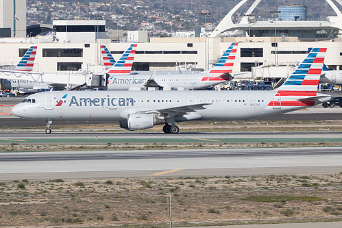 American Airlines Airbus A321-200 N167US at Los Angeles International Airport (KLAX/LAX) American Airlines Airbus A321-200 N167US at Los Angeles International Airport (KLAX/LAX)