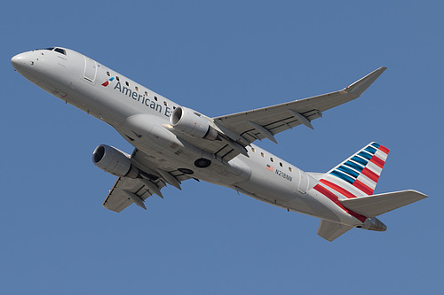 Compass Airlines Embraer ERJ-175 N218NN at Los Angeles International Airport (KLAX/LAX)