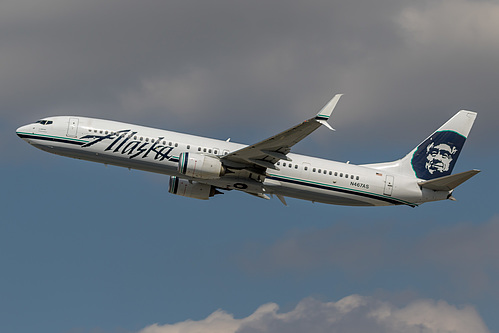 Alaska Airlines Boeing 737-900ER N467AS at Los Angeles International Airport (KLAX/LAX)