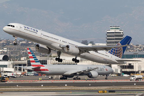 United Airlines Boeing 757-300 N57862 at Los Angeles International Airport (KLAX/LAX)