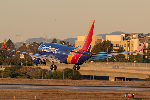 Southwest Airlines Boeing 737-700 N7883A at Los Angeles International Airport (KLAX/LAX)