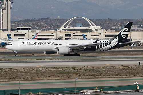 Air New Zealand Boeing 777-300ER ZK-OKO at Los Angeles International Airport (KLAX/LAX) Air New Zealand Boeing 777-300ER ZK-OKO at Los Angeles International Airport (KLAX/LAX)