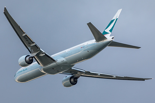 Cathay Pacific Boeing 777-300ER B-KQS at London Heathrow Airport (EGLL/LHR)