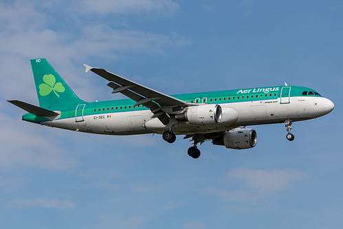 Aer Lingus Airbus A320-200 EI-DEC at London Heathrow Airport (EGLL/LHR) Aer Lingus Airbus A320-200 EI-DEC at London Heathrow Airport (EGLL/LHR)
