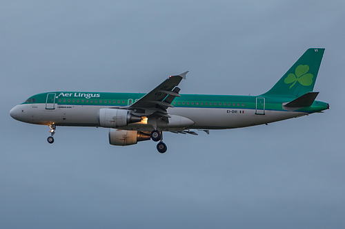 Aer Lingus Airbus A320-200 EI-DVI at London Heathrow Airport (EGLL/LHR) Aer Lingus Airbus A320-200 EI-DVI at London Heathrow Airport (EGLL/LHR)