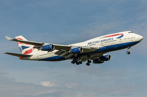 British Airways Boeing 747-400 G-CIVH at London Heathrow Airport (EGLL/LHR) British Airways Boeing 747-400 G-CIVH at London Heathrow Airport (EGLL/LHR)