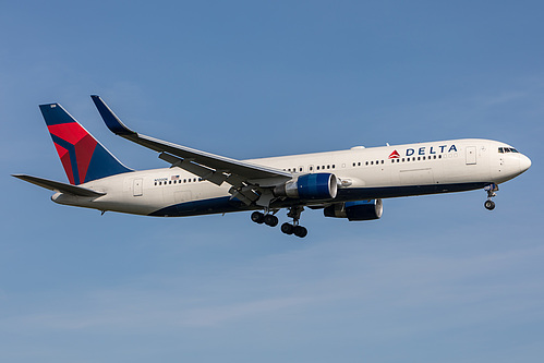 Delta Air Lines Boeing 767-300ER N1200K at London Heathrow Airport (EGLL/LHR) Delta Air Lines Boeing 767-300ER N1200K at London Heathrow Airport (EGLL/LHR)