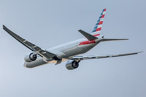 American Airlines Boeing 777-300ER N734AR at London Heathrow Airport (EGLL/LHR) American Airlines Boeing 777-300ER N734AR at London Heathrow Airport (EGLL/LHR)