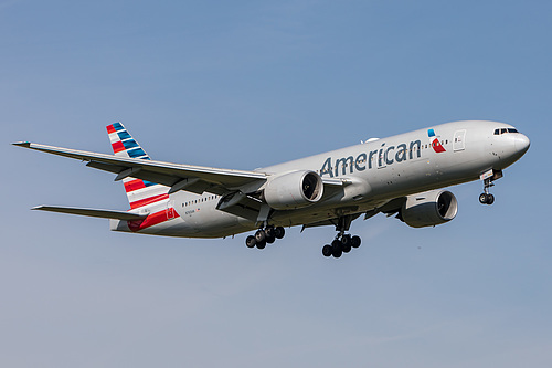 American Airlines Boeing 777-200ER N765AN at London Heathrow Airport (EGLL/LHR) American Airlines Boeing 777-200ER N765AN at London Heathrow Airport (EGLL/LHR)
