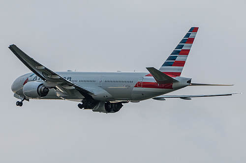 American Airlines Boeing 777-200ER N775AN at London Heathrow Airport (EGLL/LHR)