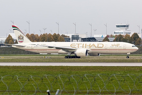 Etihad Airways Boeing 777-300ER A6-ETK at Munich International Airport (EDDM/MUC)