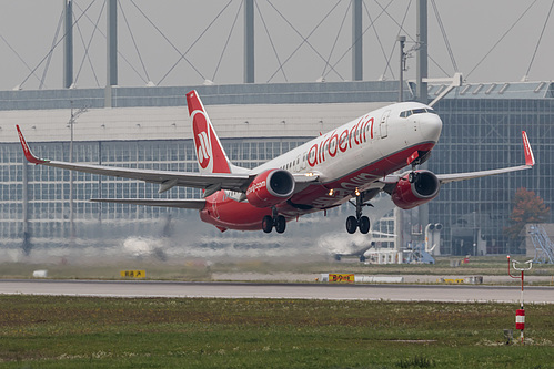 Air Berlin Boeing 737-800 D-ABMQ at Munich International Airport (EDDM/MUC)