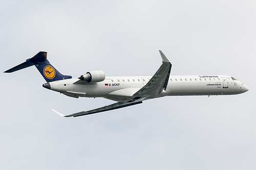 Lufthansa CityLine Canadair CRJ-900 D-ACKF at Munich International Airport (EDDM/MUC) Lufthansa CityLine Canadair CRJ-900 D-ACKF at Munich International Airport (EDDM/MUC)