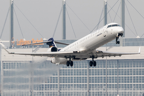 Lufthansa CityLine Canadair CRJ-900 D-ACNK at Munich International Airport (EDDM/MUC)