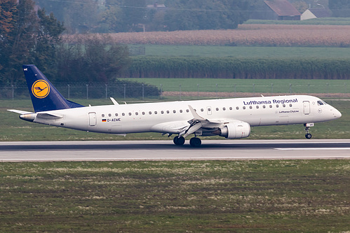 Lufthansa CityLine Embraer ERJ-195 D-AEME at Munich International Airport (EDDM/MUC) Lufthansa CityLine Embraer ERJ-195 D-AEME at Munich International Airport (EDDM/MUC)