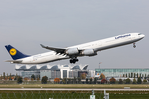 Lufthansa Airbus A340-600 D-AIHE at Munich International Airport (EDDM/MUC)