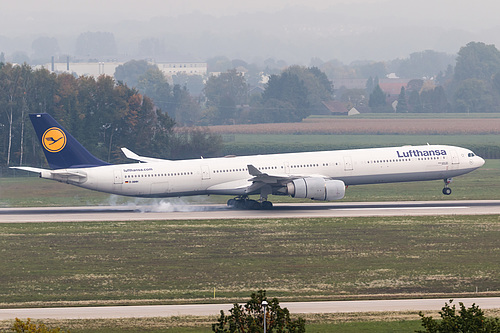 Lufthansa Airbus A340-600 D-AIHH at Munich International Airport (EDDM/MUC)