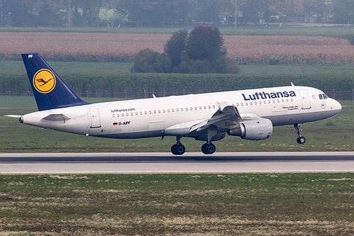 Lufthansa Airbus A320-200 D-AIPF at Munich International Airport (EDDM/MUC)