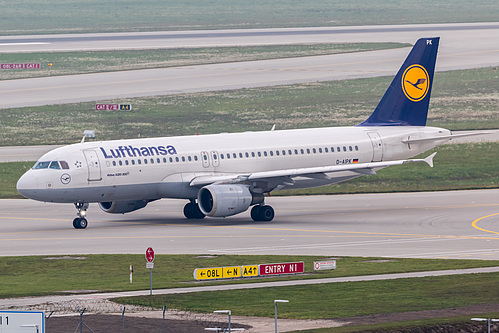 Lufthansa Airbus A320-200 D-AIPK at Munich International Airport (EDDM/MUC)
