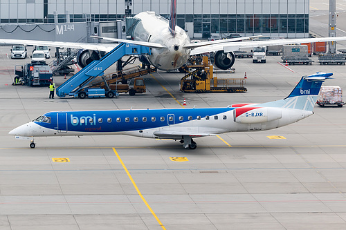 BMI Regional Embraer ERJ-145 G-RJXR at Munich International Airport (EDDM/MUC) BMI Regional Embraer ERJ-145 G-RJXR at Munich International Airport (EDDM/MUC)