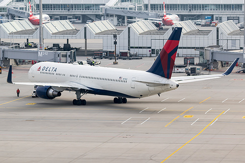 Delta Air Lines Boeing 767-300ER N171DZ at Munich International Airport (EDDM/MUC)