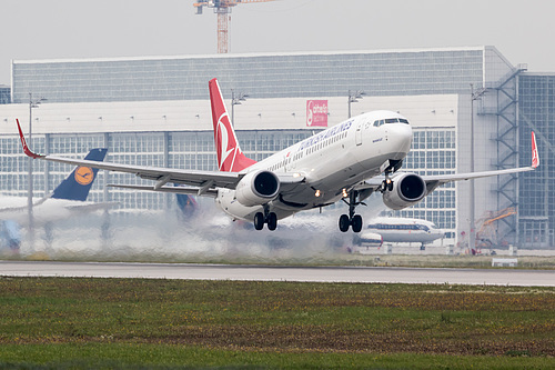Turkish Airlines Boeing 737-800 TC-JGY at Munich International Airport (EDDM/MUC) Turkish Airlines Boeing 737-800 TC-JGY at Munich International Airport (EDDM/MUC)