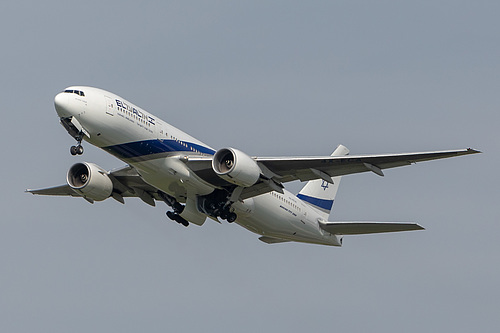 El Al Boeing 777-200ER 4X-ECA at London Heathrow Airport (EGLL/LHR)
